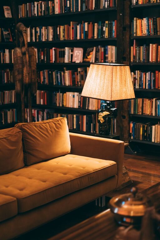 Tips for Creating a Cozy and Inviting Reading Nook in Your Home